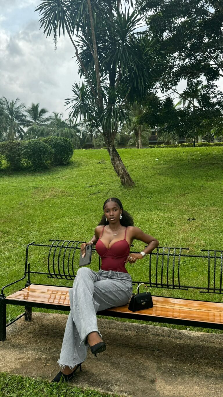 Slim Girl Praise John